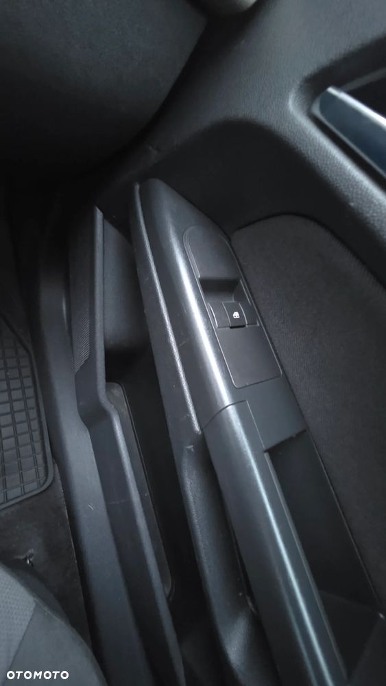 Opel Astra 1.7 CDTI DPF Color Edition - 37