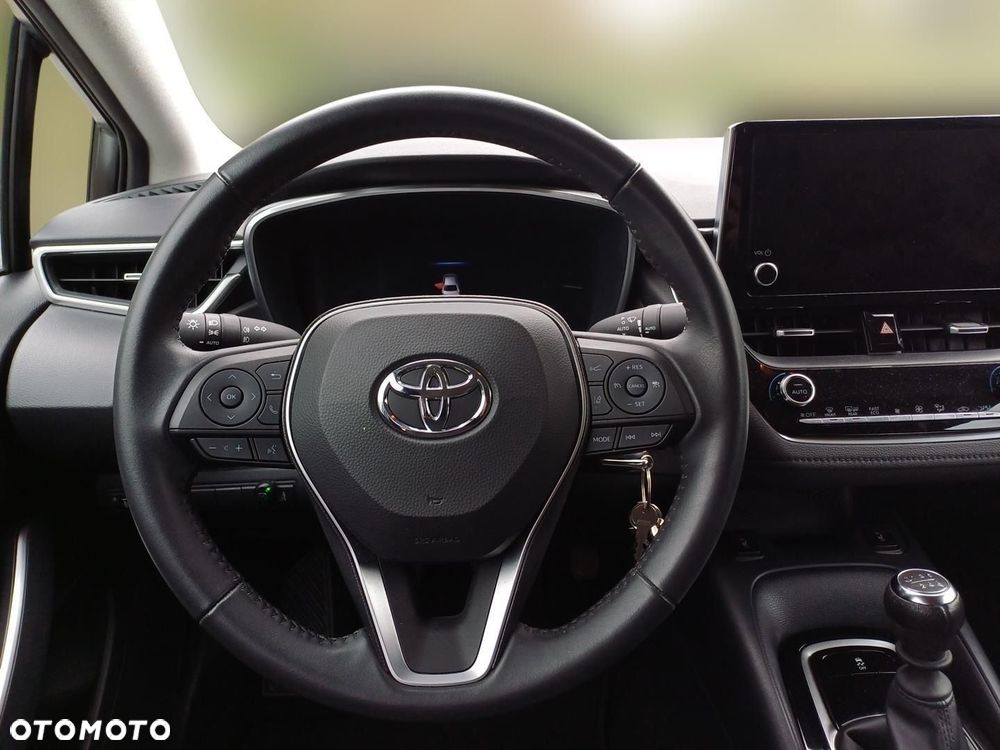 Toyota Corolla - 16