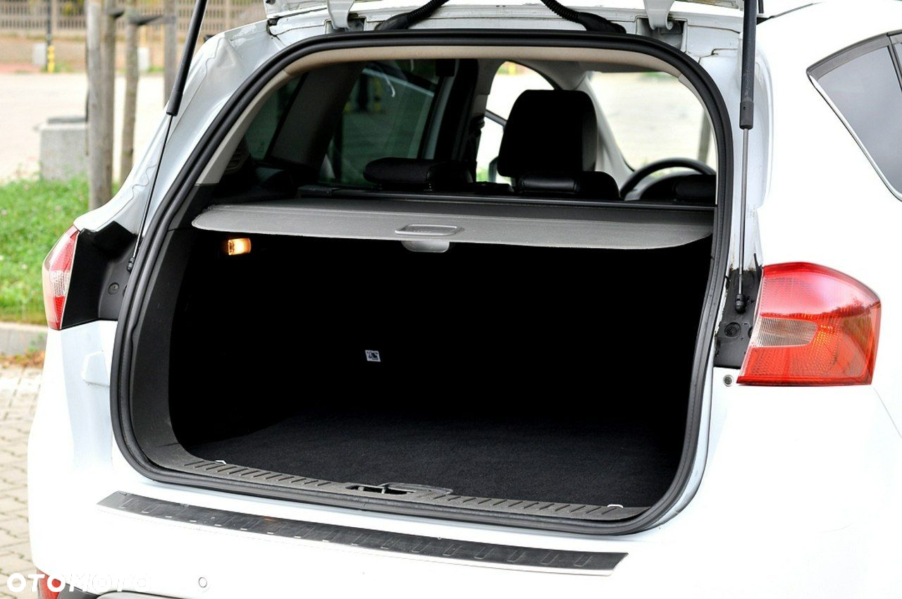 Ford Kuga 2.0 TDCi 2x4 Champions Edition - 30