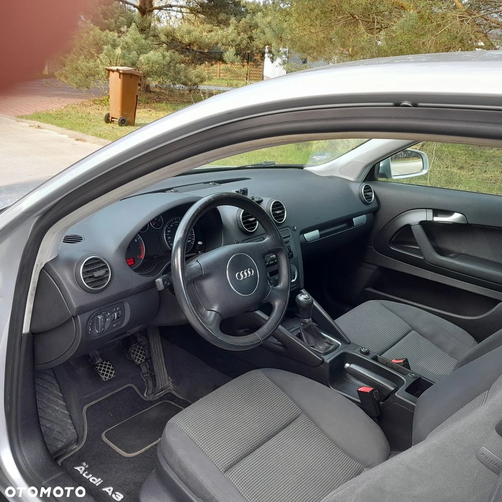 Audi A3 3-drzwiowe 1.6 Ambiente - 6