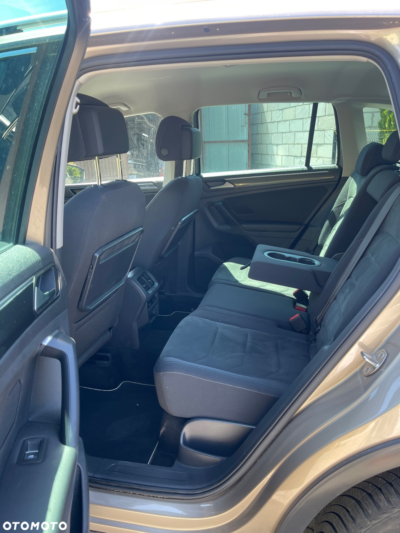Volkswagen Tiguan - 18
