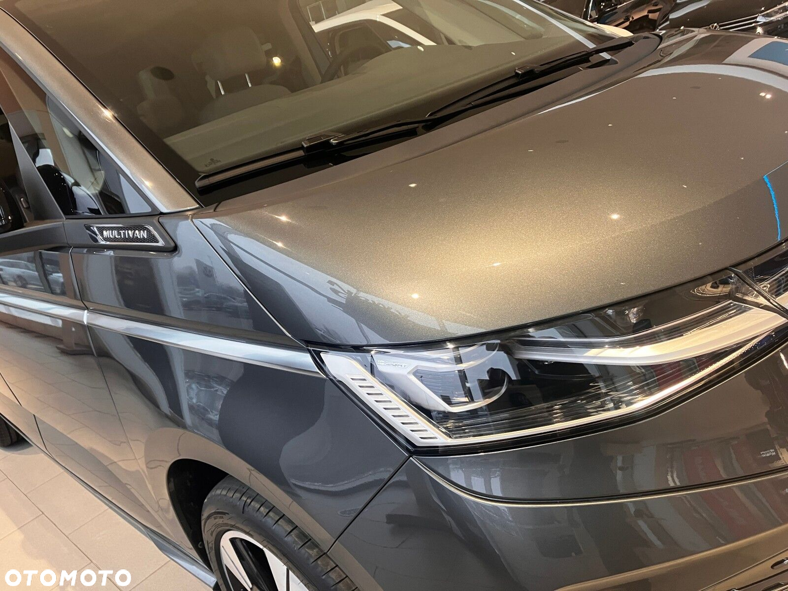Volkswagen Multivan - 7