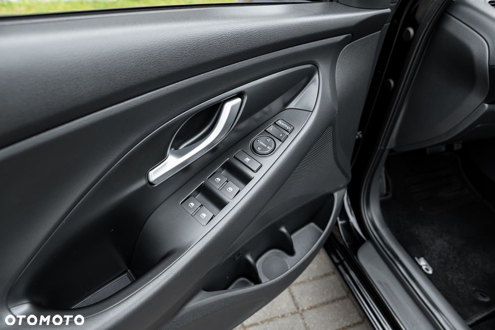 Hyundai i30 1.5 T-GDI 48V Premium DCT - 19