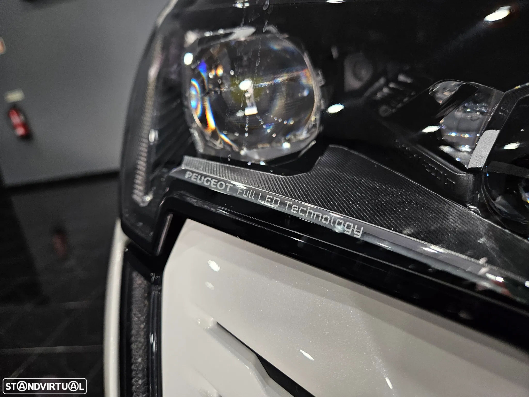 Peugeot 3008 Hybrid 225 e-EAT8 GT - 32