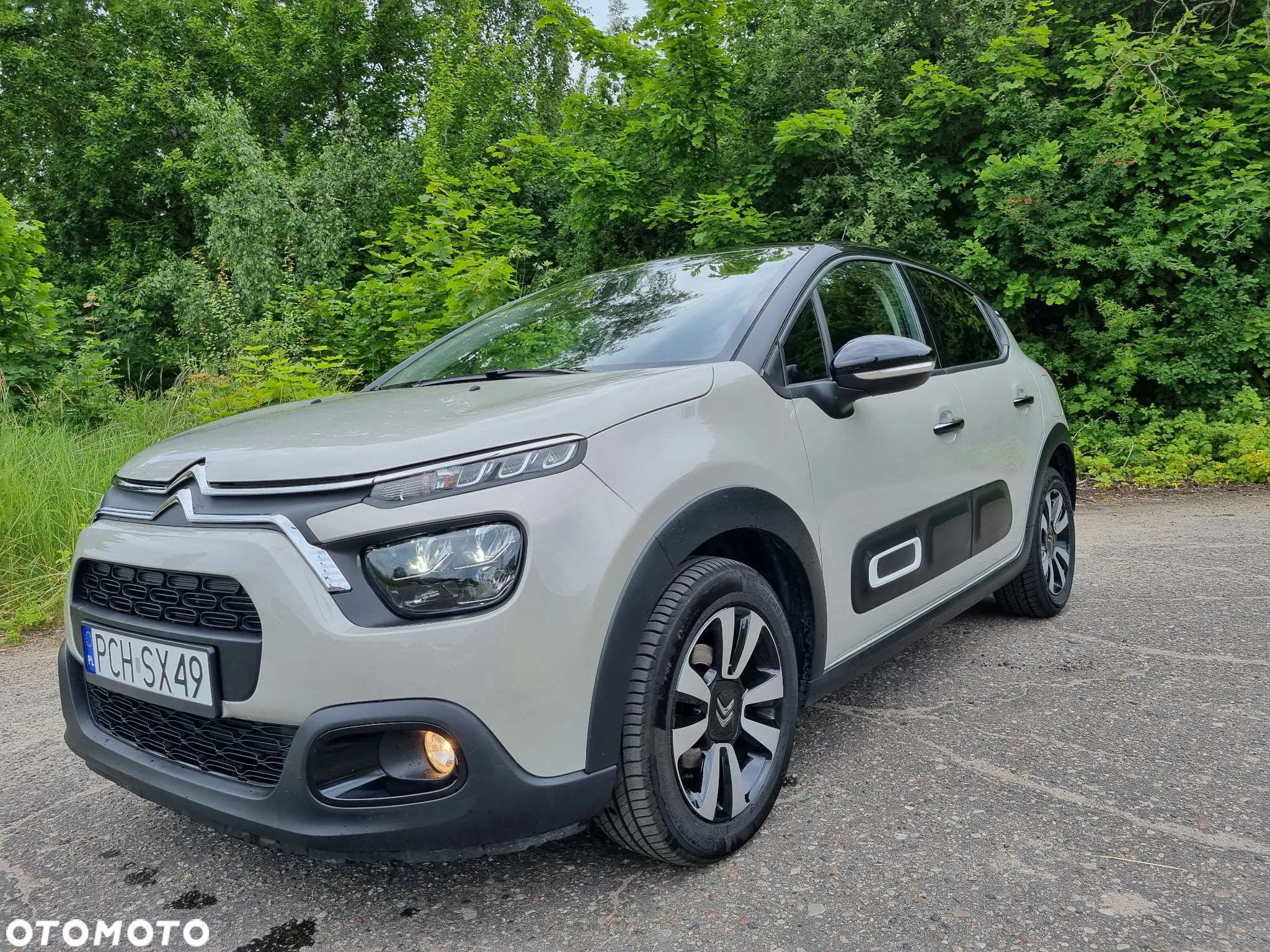 Citroën C3 Pure Tech 110 S&S EAT6 SHINE - 4