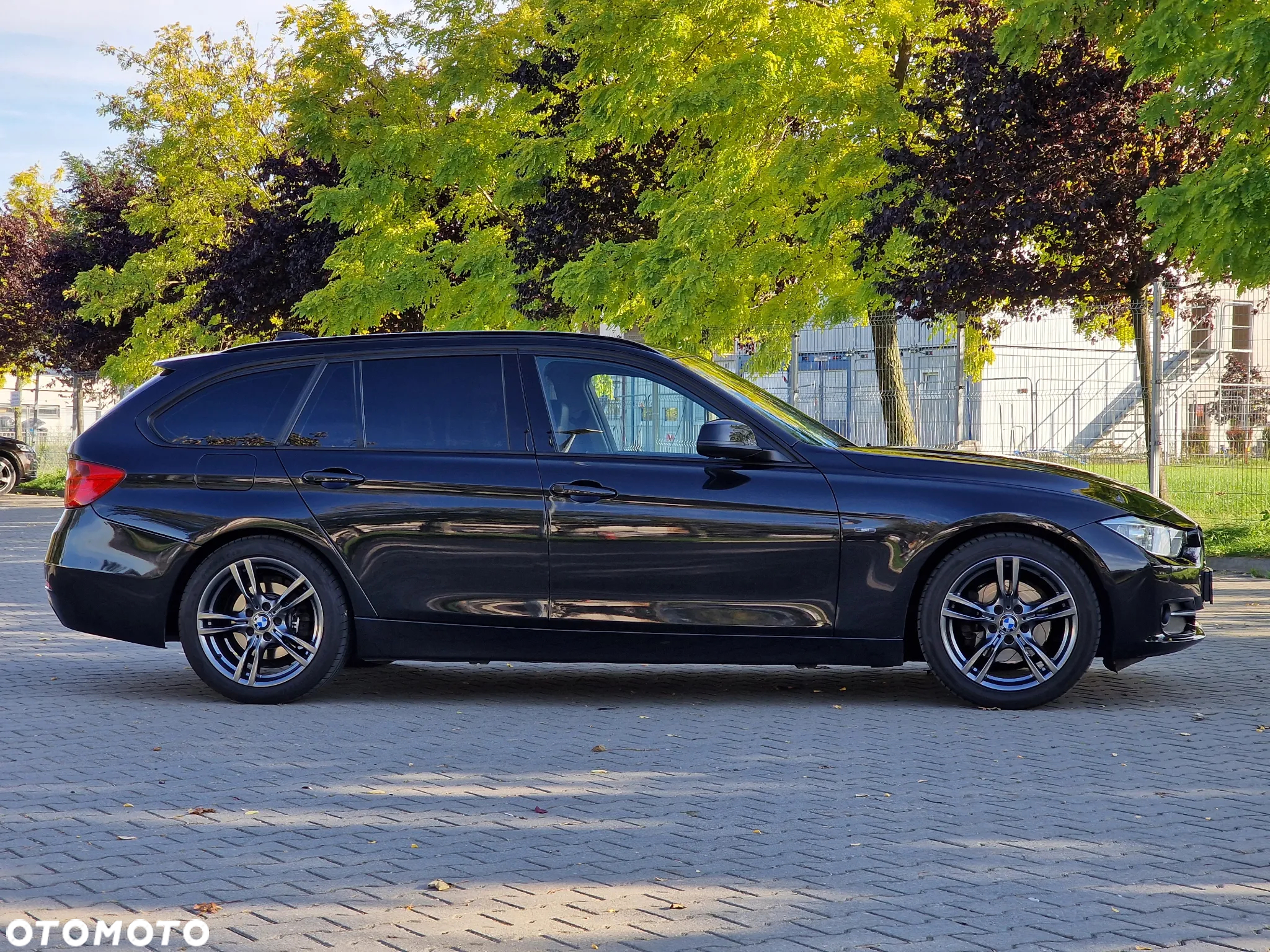 BMW Seria 3 320d Sport Line - 6