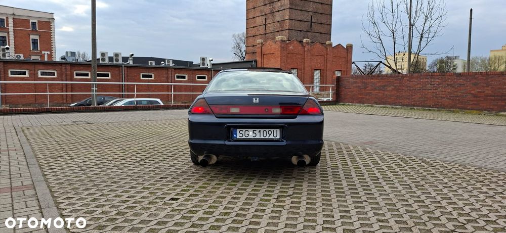 Honda Accord 2.0i ES - 6