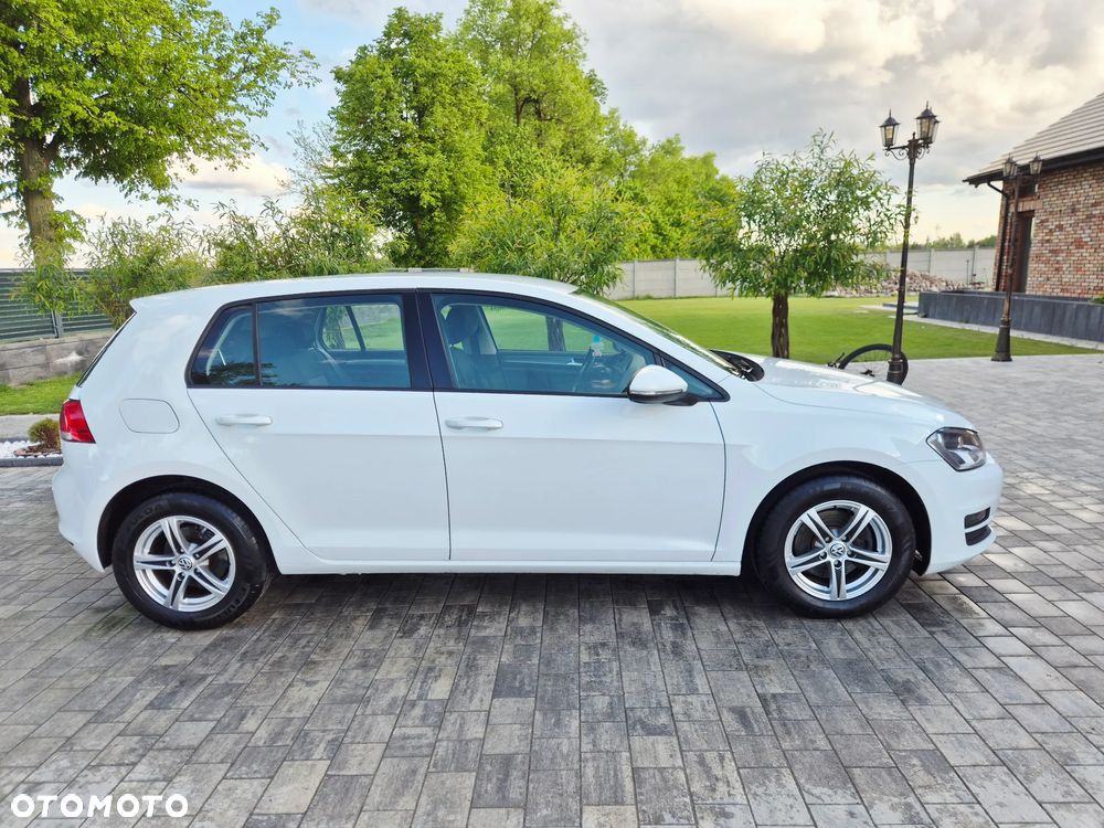 Volkswagen Golf - 11