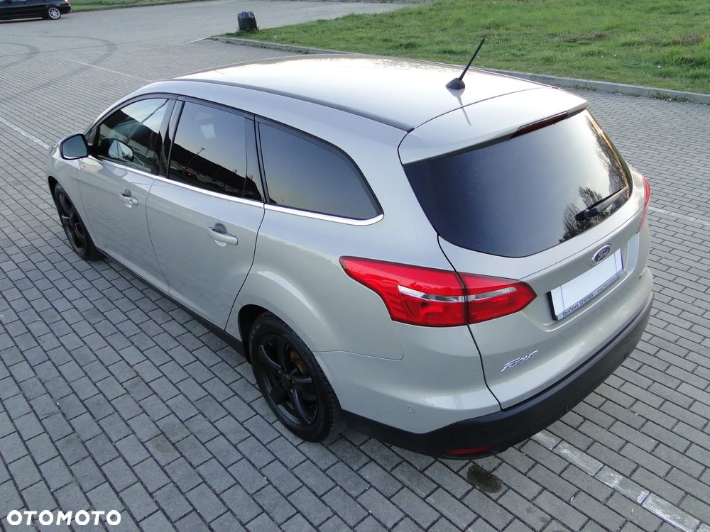 Ford Focus 1.0 EcoBoost STart-Stopp-System TITANIUM X - 3