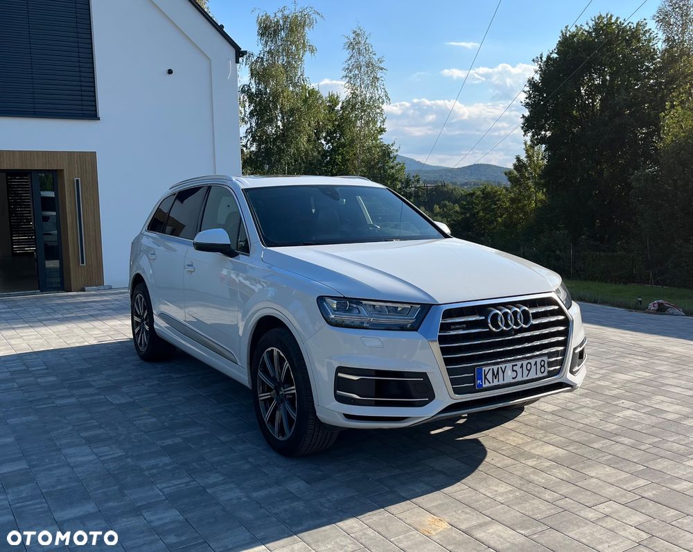 Audi Q7 - 1