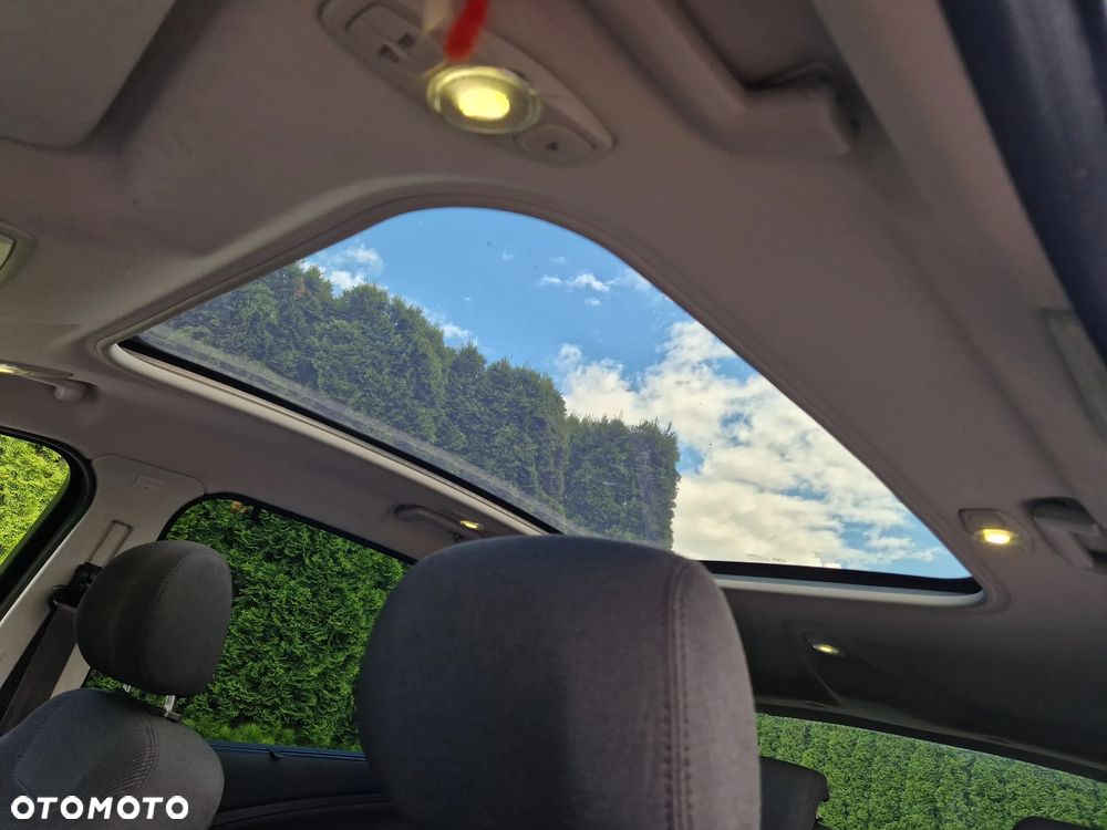 Ford S-Max - 33