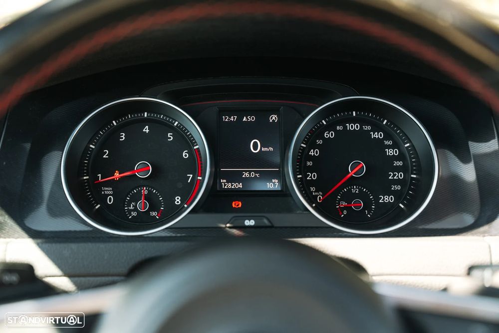 VW Golf 2.0 TSi GTi DSG Performance - 26