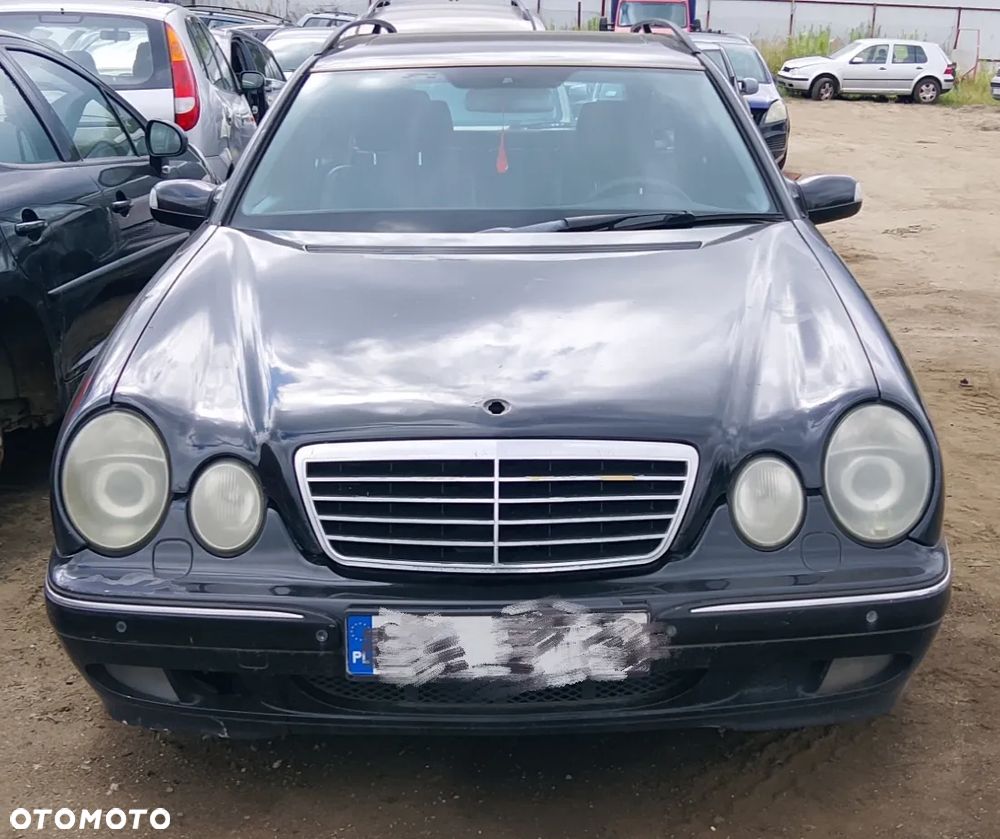 MERCEDES W210 - 4