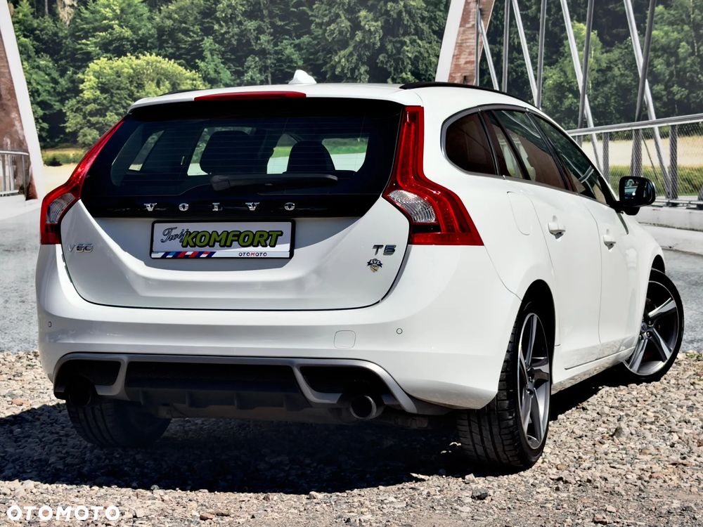 Volvo V60 T5 Geartronic Powershift RDesign - 17