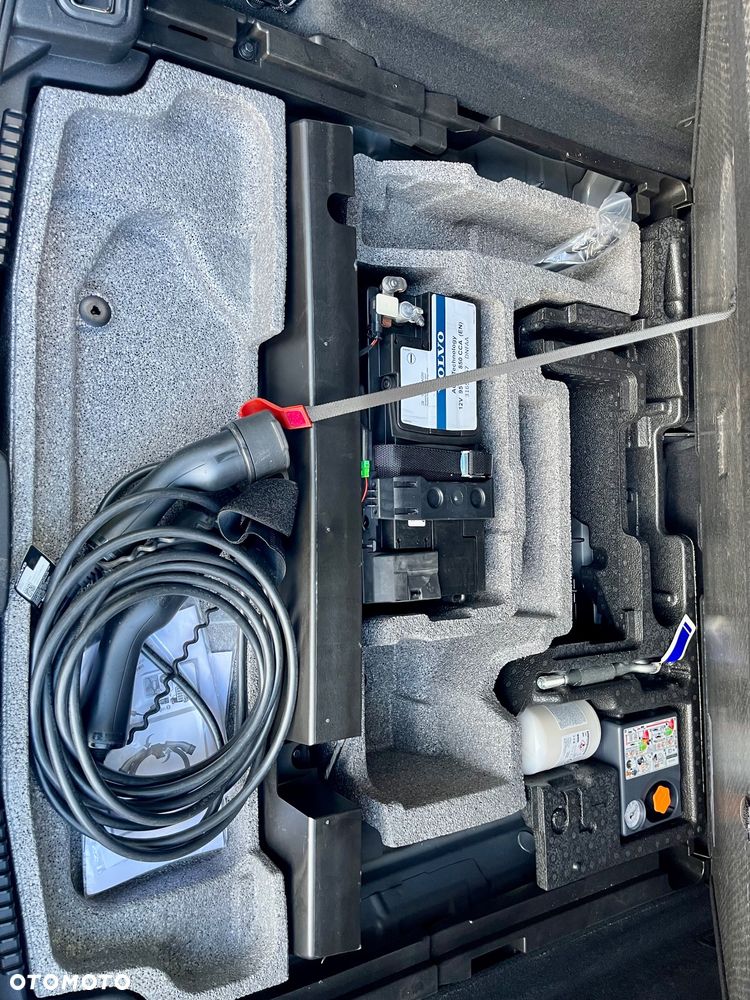 Volvo XC 60 T6 AWD Plug-In Hybrid Inscription - 38