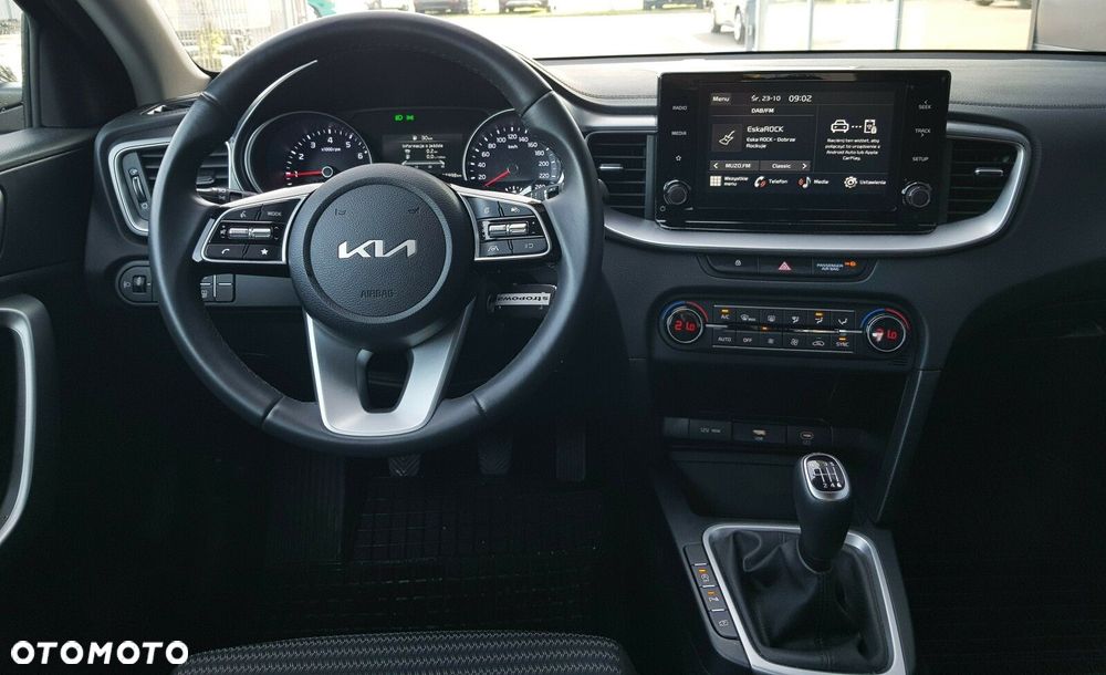 Kia Ceed 1.5 T-GDI M - 25