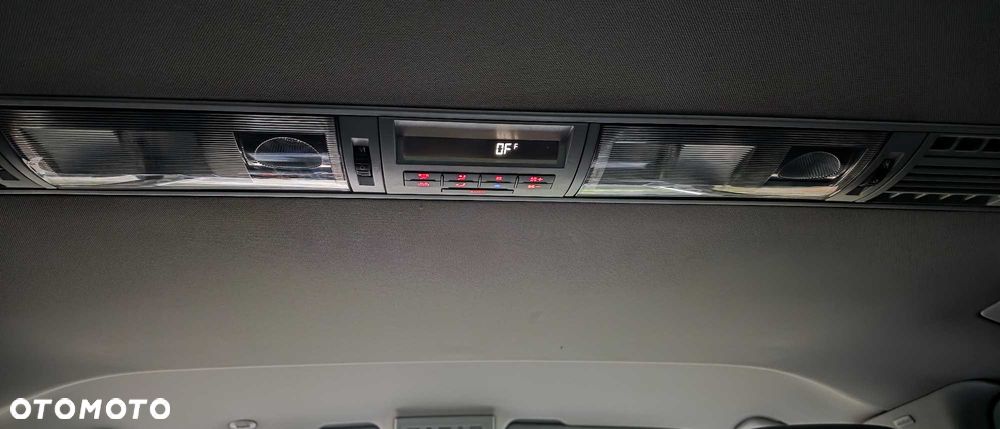 Volkswagen Multivan - 6