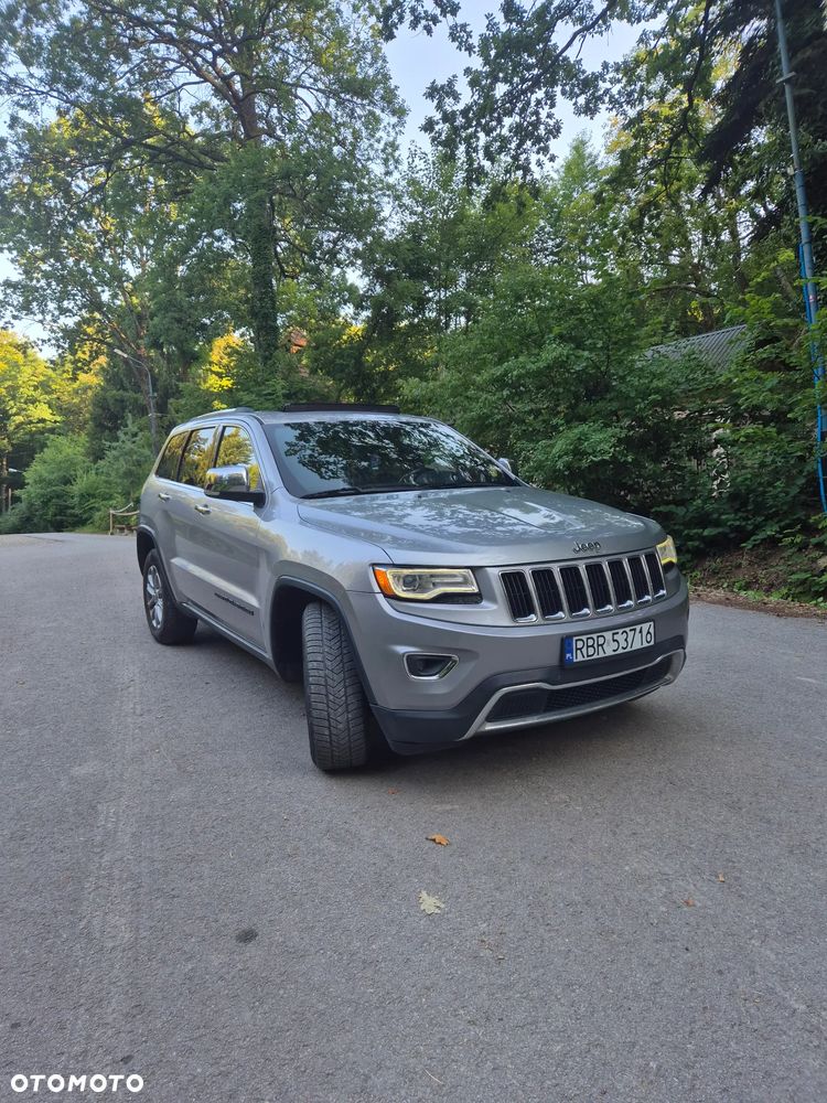 Jeep Grand Cherokee - 22