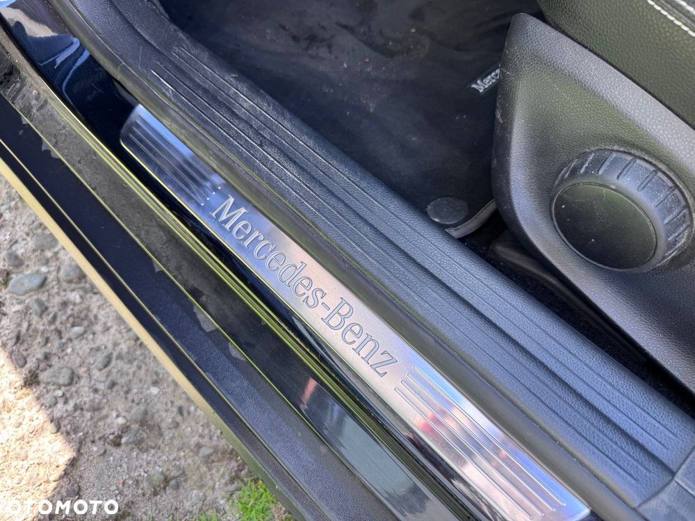 Mercedes-Benz GLA 220 d 4Matic 7G-DCT StreetStyle - 25
