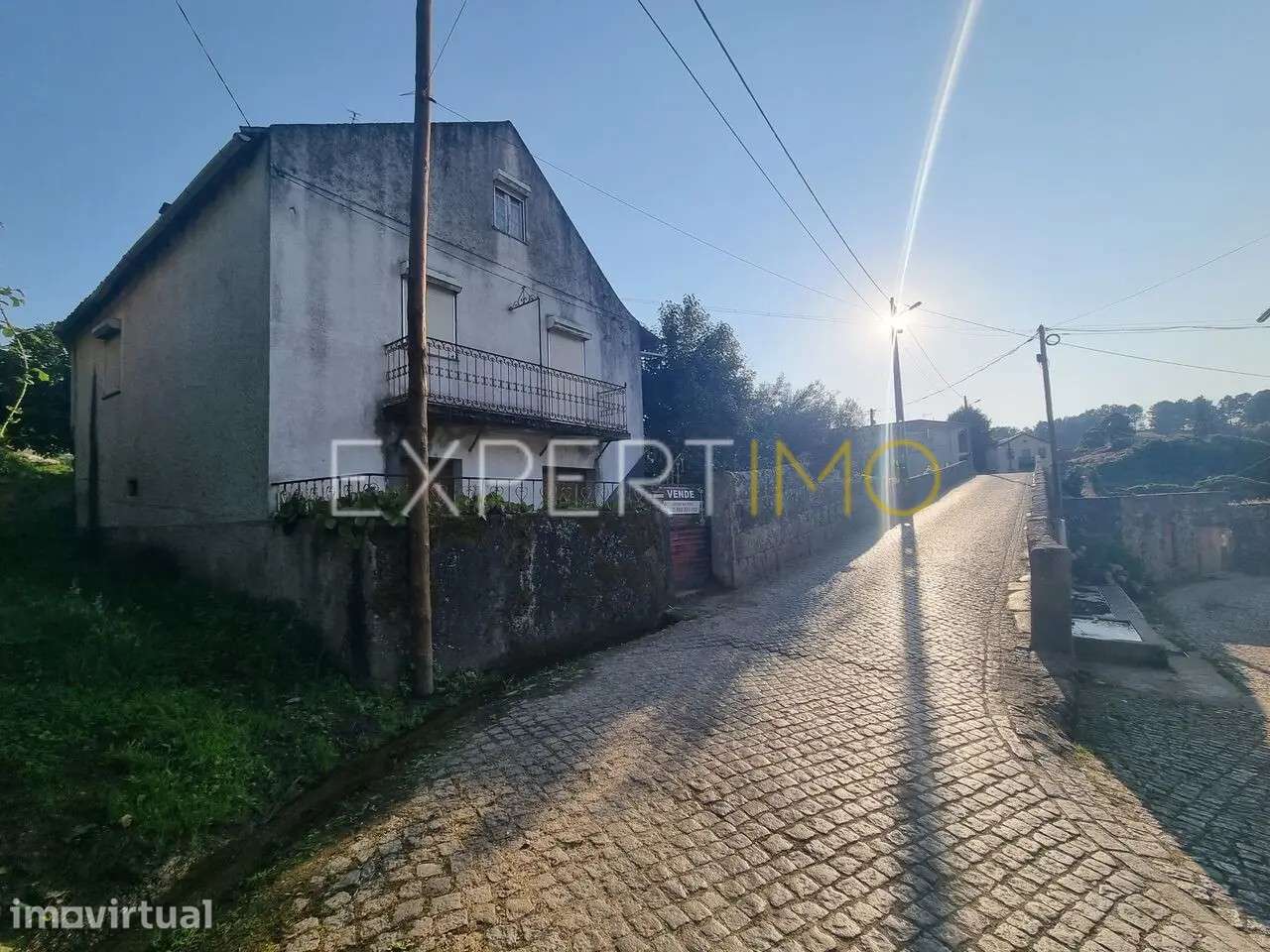 Moradia com terreno, situada em São Paio, muito próxima da cidade... - Grande imagem: 4/21