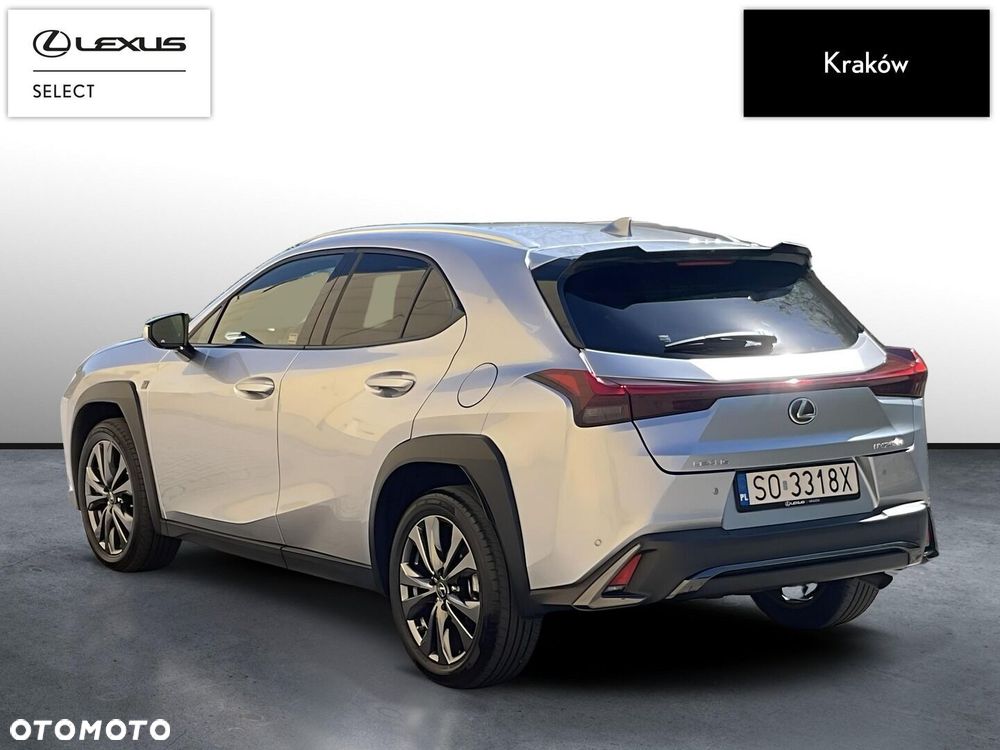 Lexus UX - 3