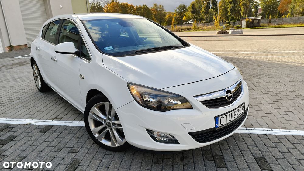 Opel Astra III 1.7 CDTI Cosmo - 2