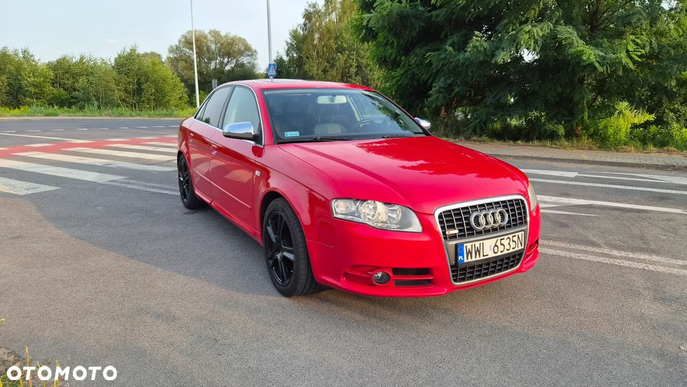 Audi A4 Limousine 2.0 T FSI - 1