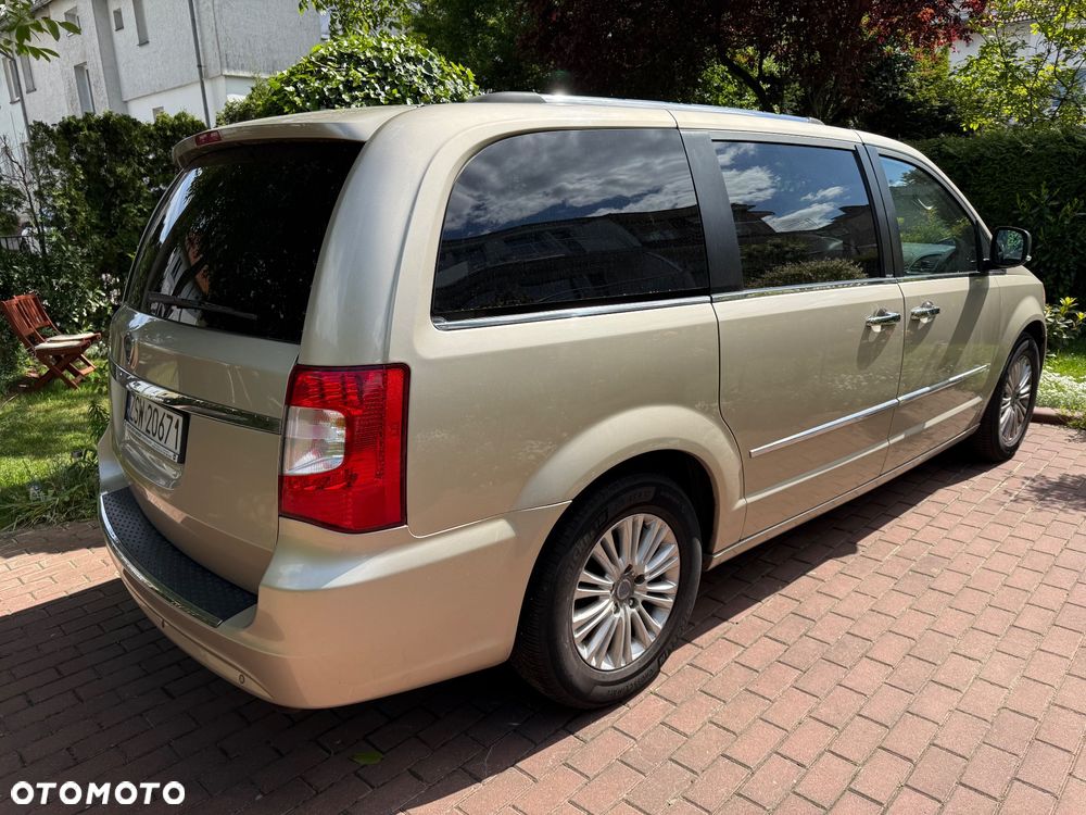 Lancia Voyager 2.8CRD Platinum - 8