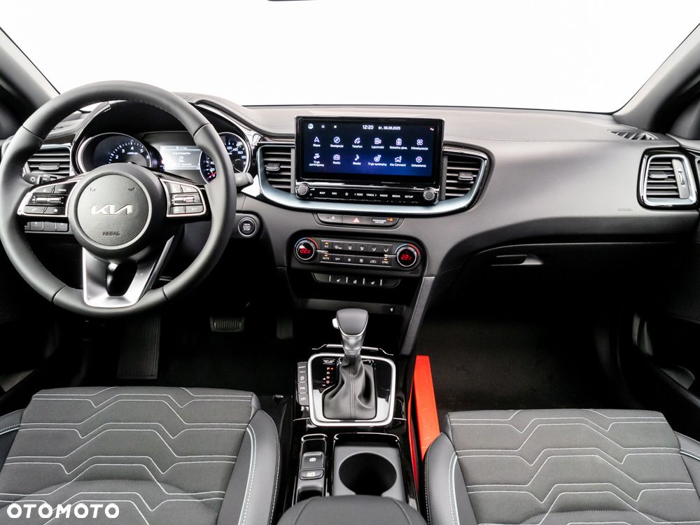 Kia XCeed 1.6 T-GDI Tribute DCT - 32