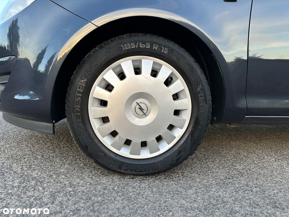 Opel Corsa 1.0 12V Cosmo - 4