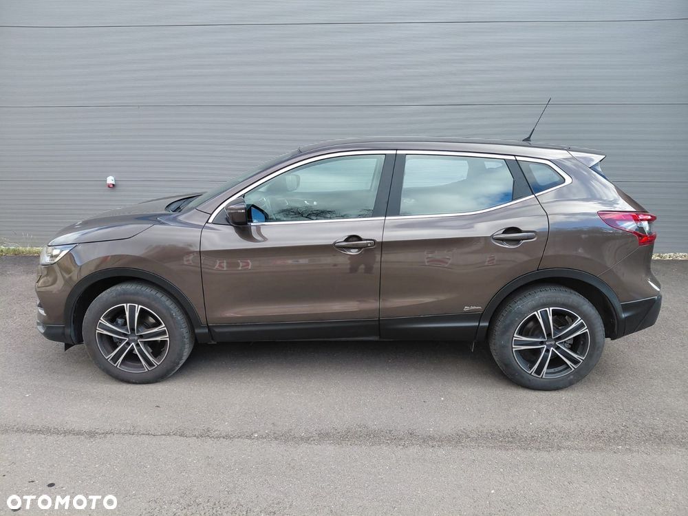 Nissan Qashqai - 2