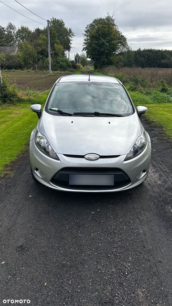 Ford Fiesta 1.25 Silver X (Ambiente) - 2