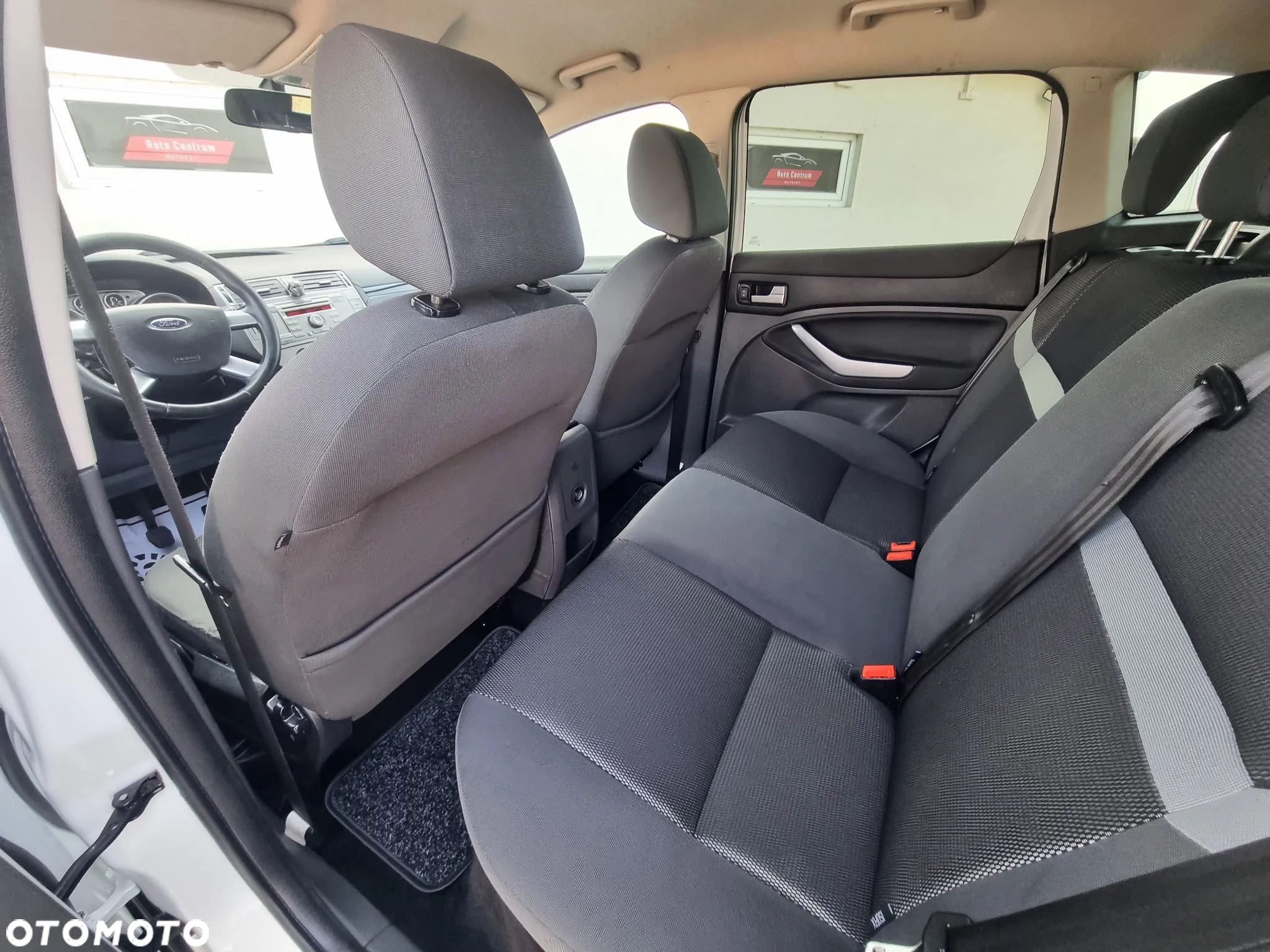 Ford Kuga 2.0 TDCi 4x4 Trend - 12