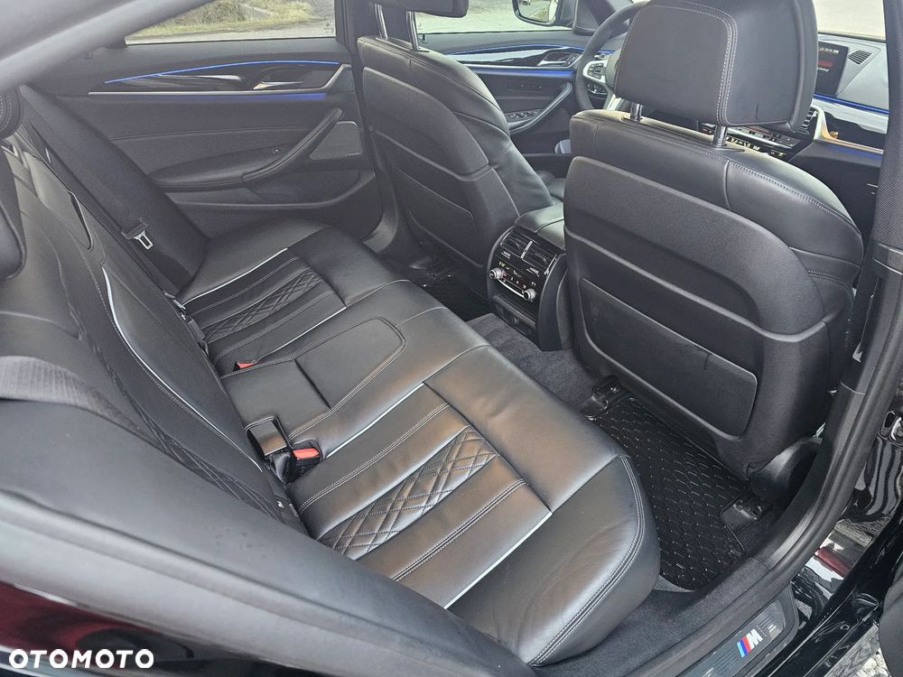 BMW Seria 5 M550i xDrive sport - 7