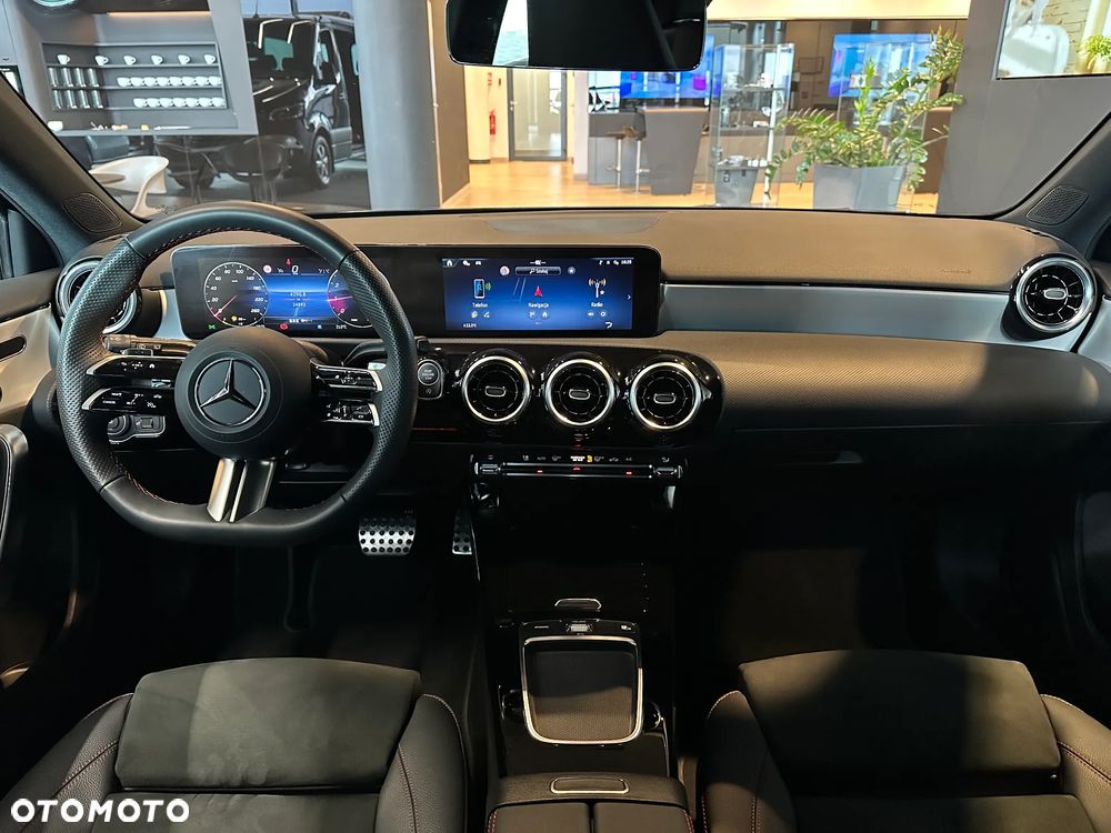 Mercedes-Benz Klasa A 200 AMG Line 7G-DCT - 8