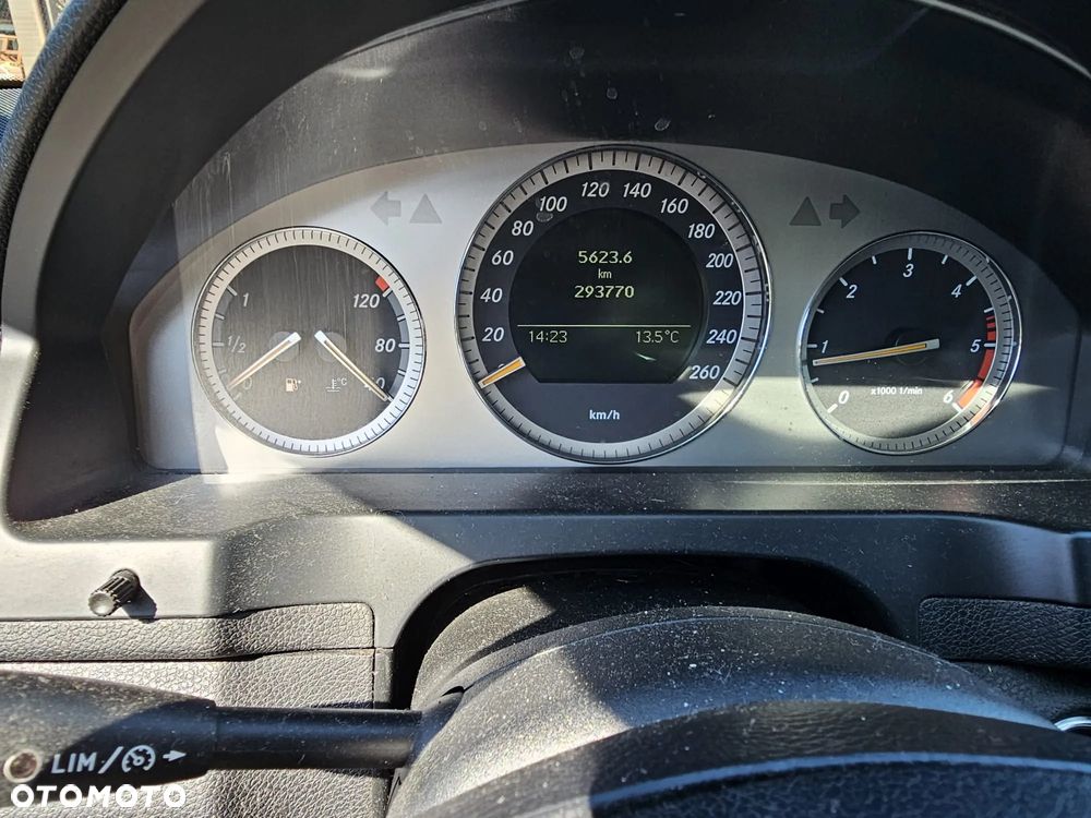 Mercedes-Benz Klasa C 220 CDI Avantgarde - 13