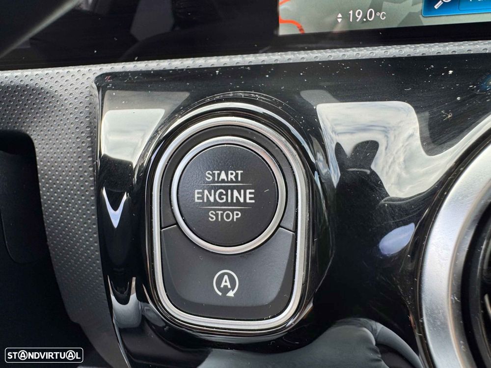 Mercedes-Benz A 180 d Progressive Aut. - 12