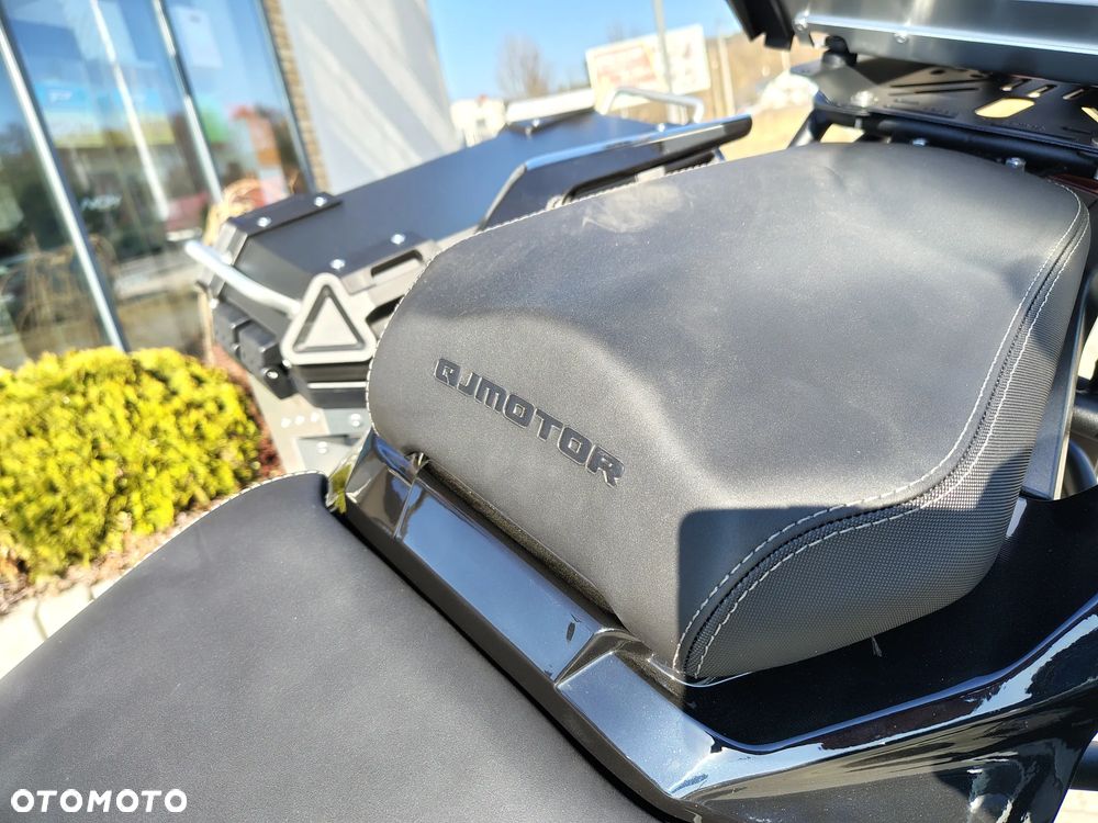 QJMOTOR SRT900S - 15