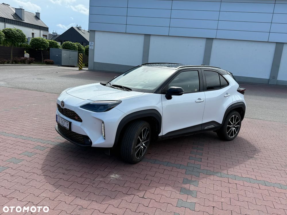 Toyota Yaris Cross Hybrid 1.5 GR Sport - 1
