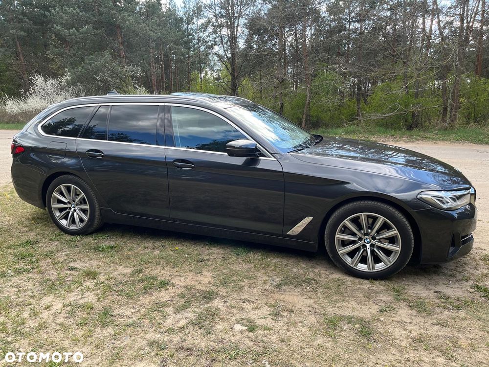 BMW Seria 5 520d Luxury Line sport - 9