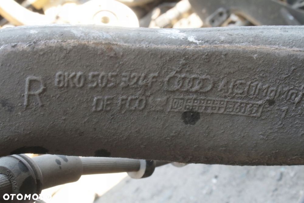 wahacz prawy tył Audi A4 B8 2.7 TDI - 4