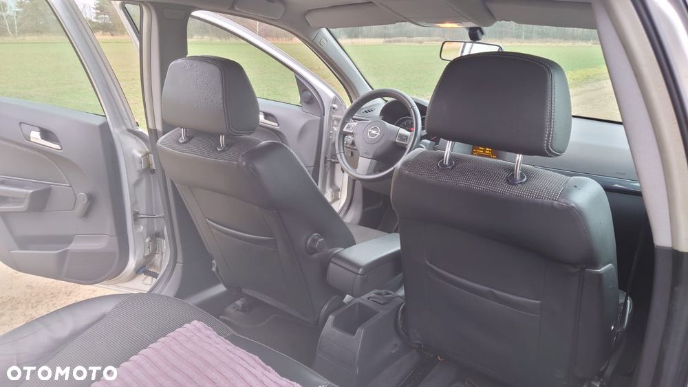 Opel Astra 1.6 Cosmo - 23