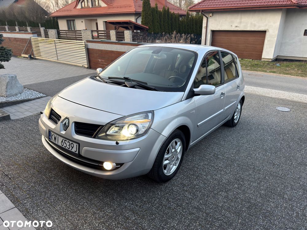 Renault Scenic 2.0 16V Privilege - 11