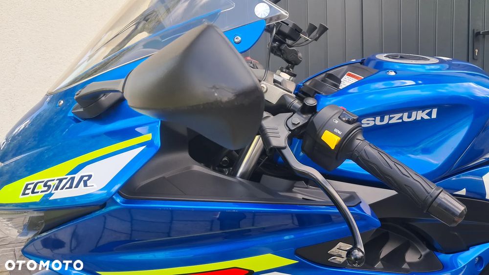 Suzuki GSX-R - 21