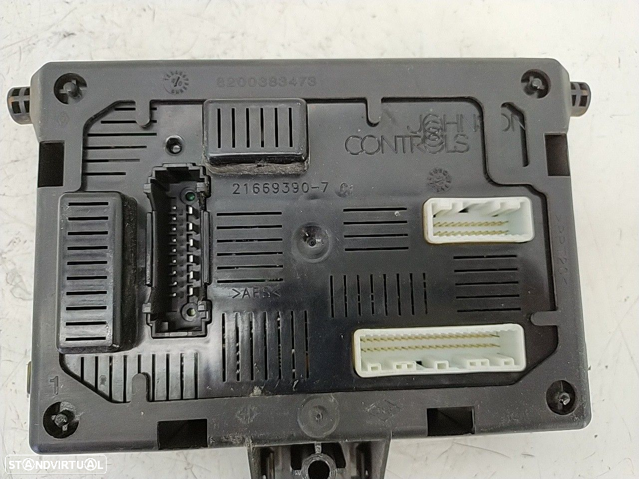 Bcm - Caixa Fusiveis Renault Clio Iii (Br0/1, Cr0/1) - 4