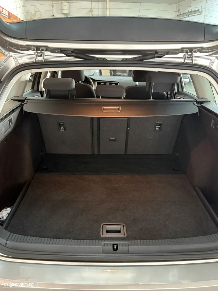 VW Golf Variant 1.6 TDi BlueMotion Confortline - 11