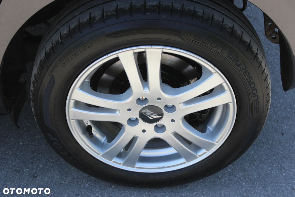 Toyota Yaris 1.33 VVT-i Executive - 20