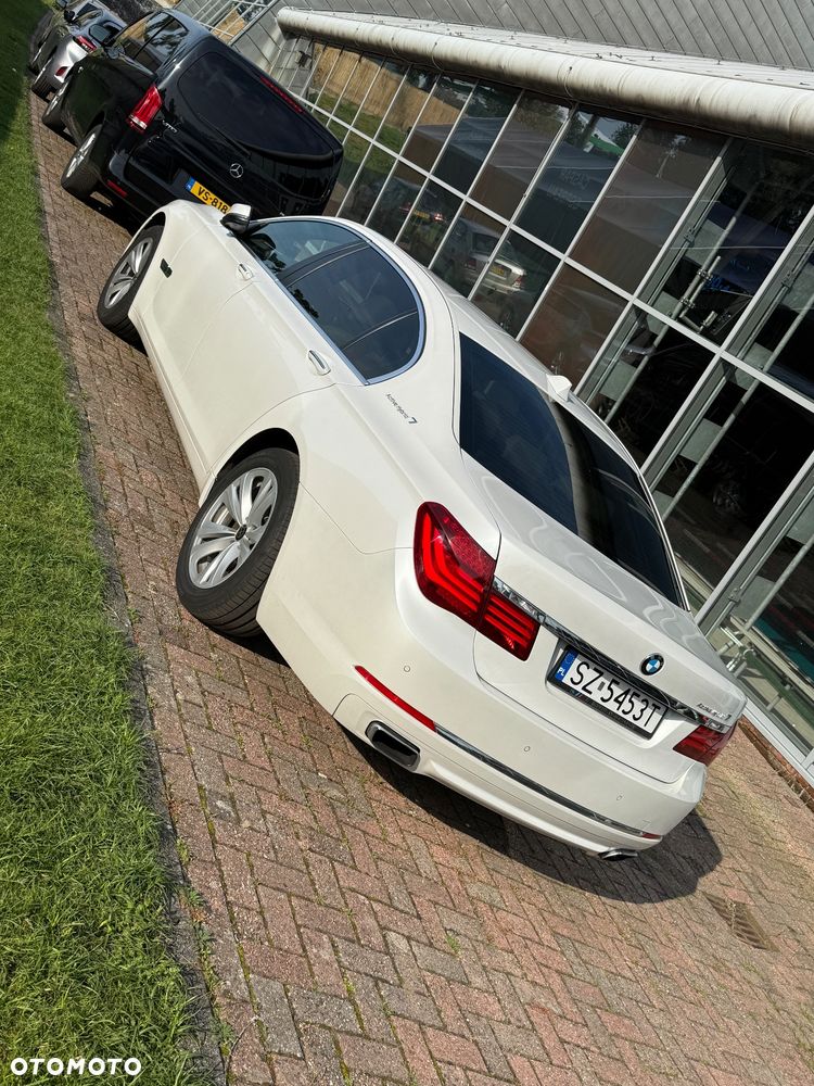 BMW Seria 7 - 25