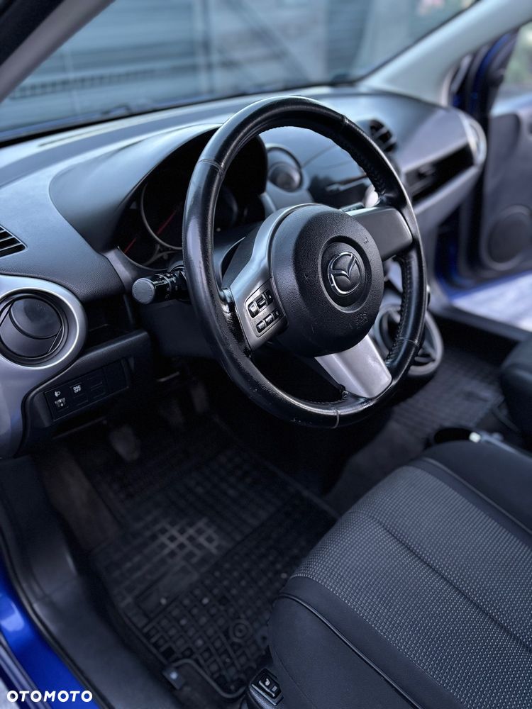 Mazda 2 - 15