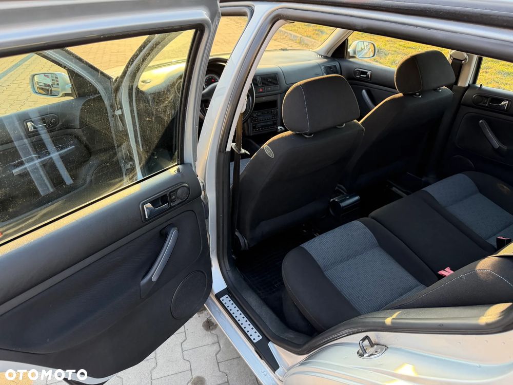 Volkswagen Golf - 12